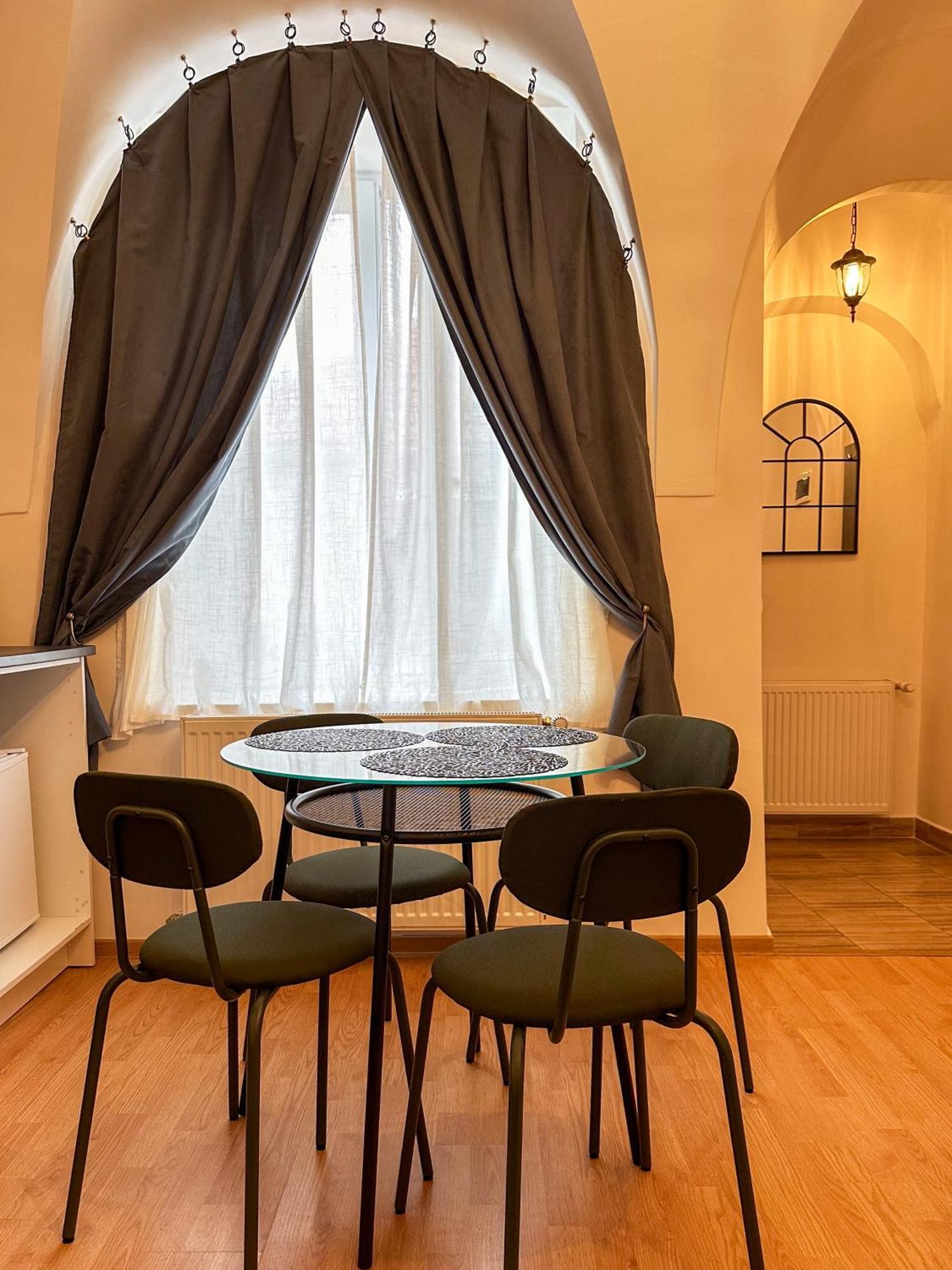 Serenity House Apartments Сибиу Екстериор снимка